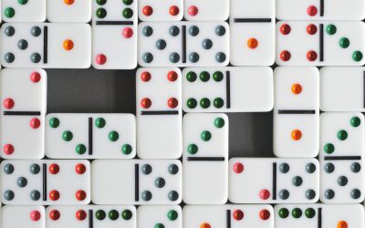 Trois jeux pour compter avec des dominos